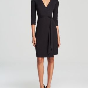 Diane von Furstenberg DVF Wrap dress black 3/4 sleeve size 0 LIKE NEW